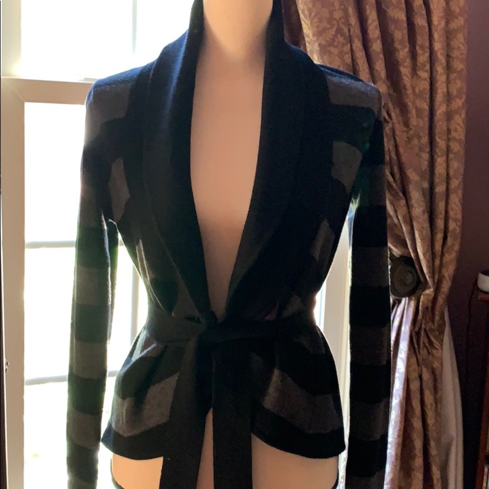 Perfect condition BCBGMaxAzria - Picture 2 of 5